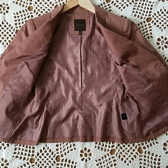 Short Sleeve Unique Blazer - Picture 4 of 10